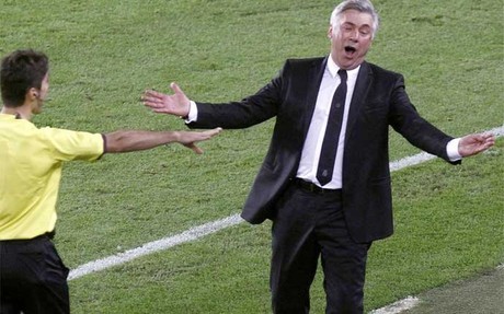 Ancelotti le protesta al lnier la jugada del posible penalti a Cristiano Ronaldo