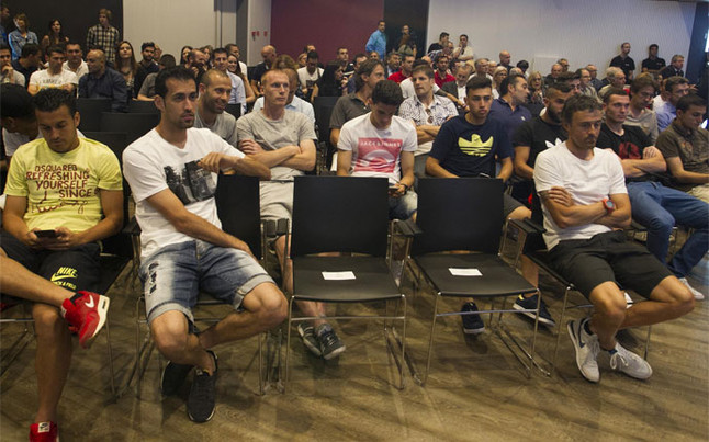Así ven a Xavi Hernández sus compañeros del Barça y la gente del fútbol
