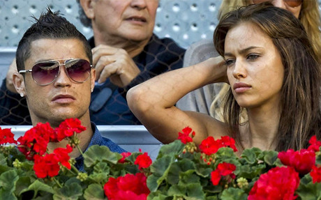 Cristiano Ronaldo e Irina Shayk fueron criticados por la prensa del corazón