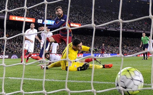 Piqué, quinto defensa más realizador de la historia del Barça