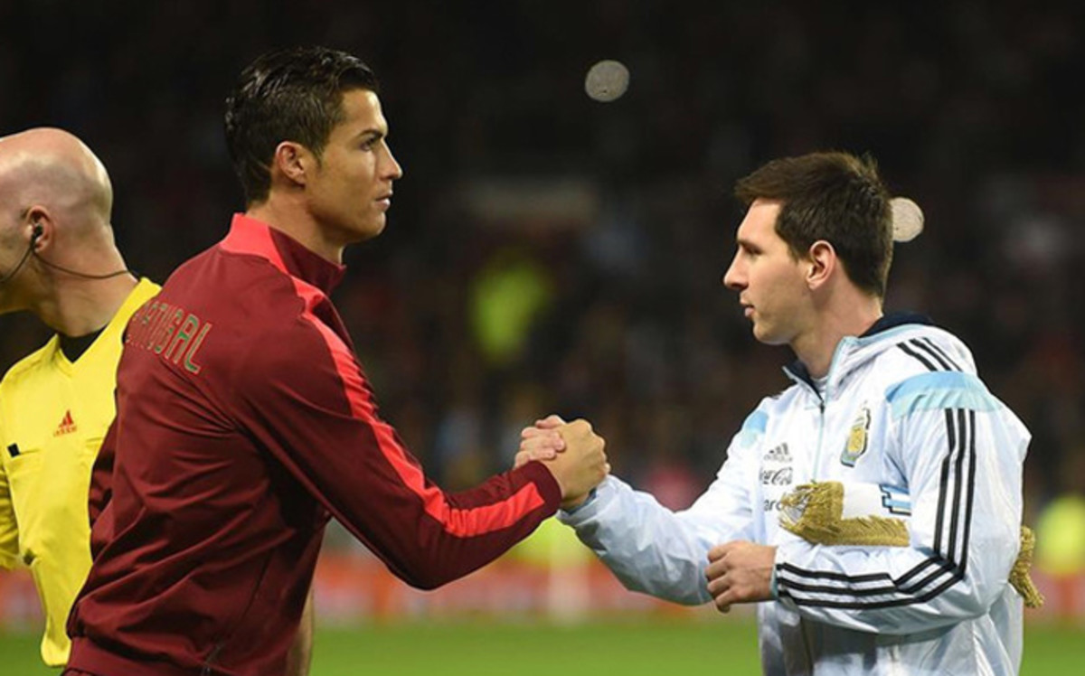 Messi y Cristiano Ronaldo trasladan a las selecciones su guerra por el Balón de Oro