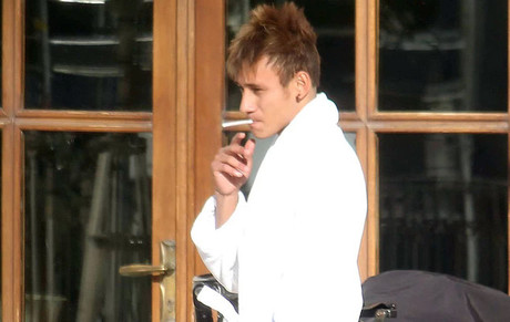 Confusão vendo \ fumar "Neymar \"