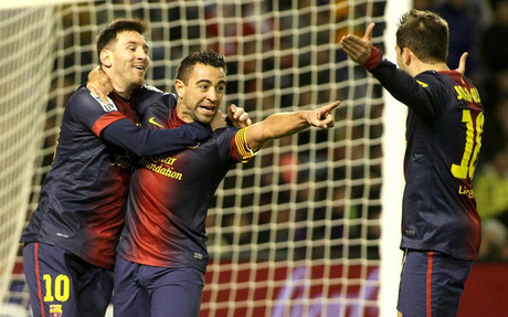 Xavi y Messi fueron protagonistas del choque