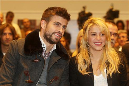 Piqué y Shakira en una fotografía de archivo