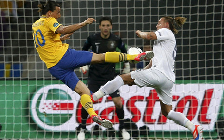 Ibrahimovic firm un gol de bella factura ante Francia