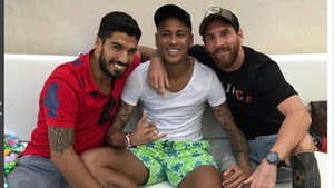 Neymar, a diferencia de Mathieu, sí tiene amigos en el FC Barcelona