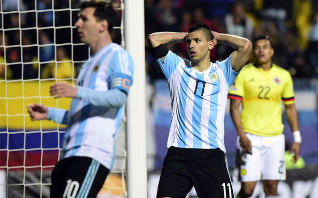 The pair struggled against Colombia | Foto: AFP