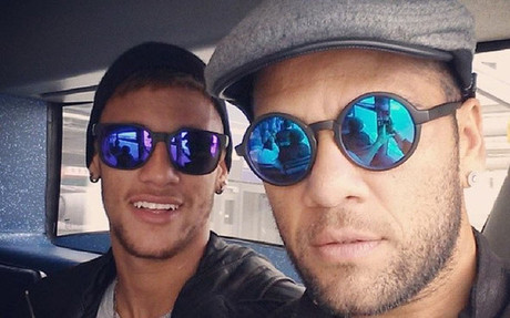 Alves e Neymar manter uma grande amizade