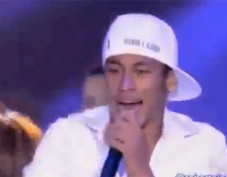 Neymar cant con Michel Tel el 'Ai se eu te pego'