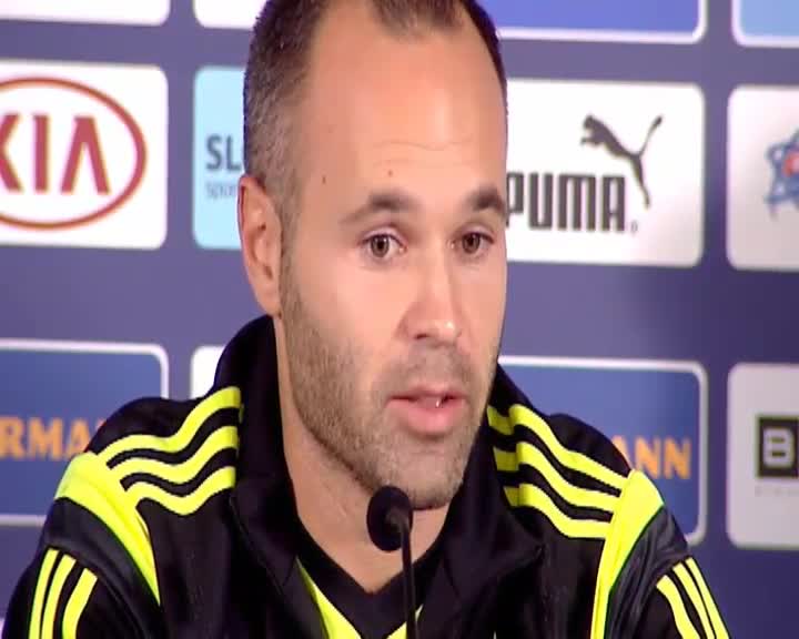 Andrés Iniesta transmitió calma en torno a la figura de Gerard Piqué en la <b>...</b> - iniesta-sobre-pique-esta-entrenando-muy-bien-veo-genial-como-siempre-1412800353519