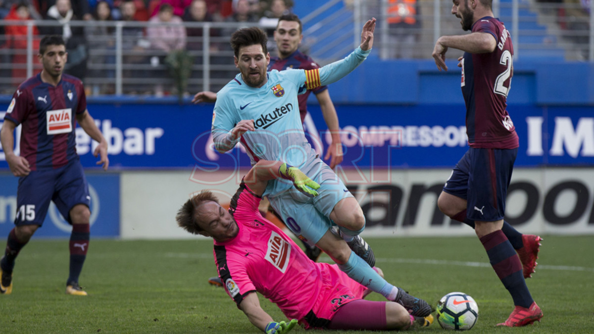 صور مباراة : ايبار - برشلونة 0-2 ( 17-02-2018 )  Eibar-barcelona-1518901291030