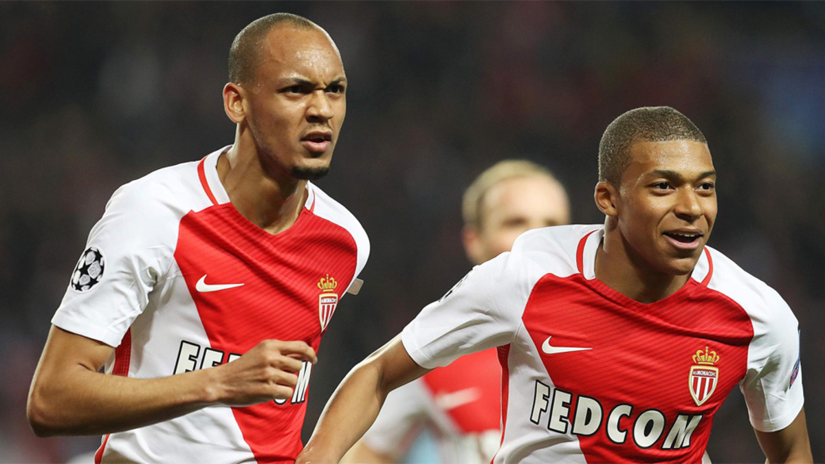 Fabinho imagines a war between Real Madrid and Barcelona for Mbappe