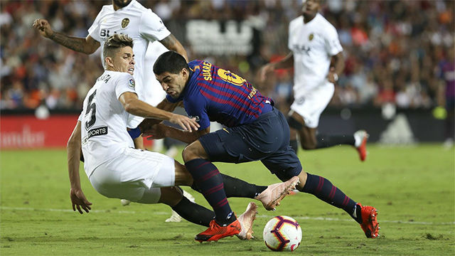 Todo pudo cambiar: La jugada entre Suárez y Gayà que podría ser penalti