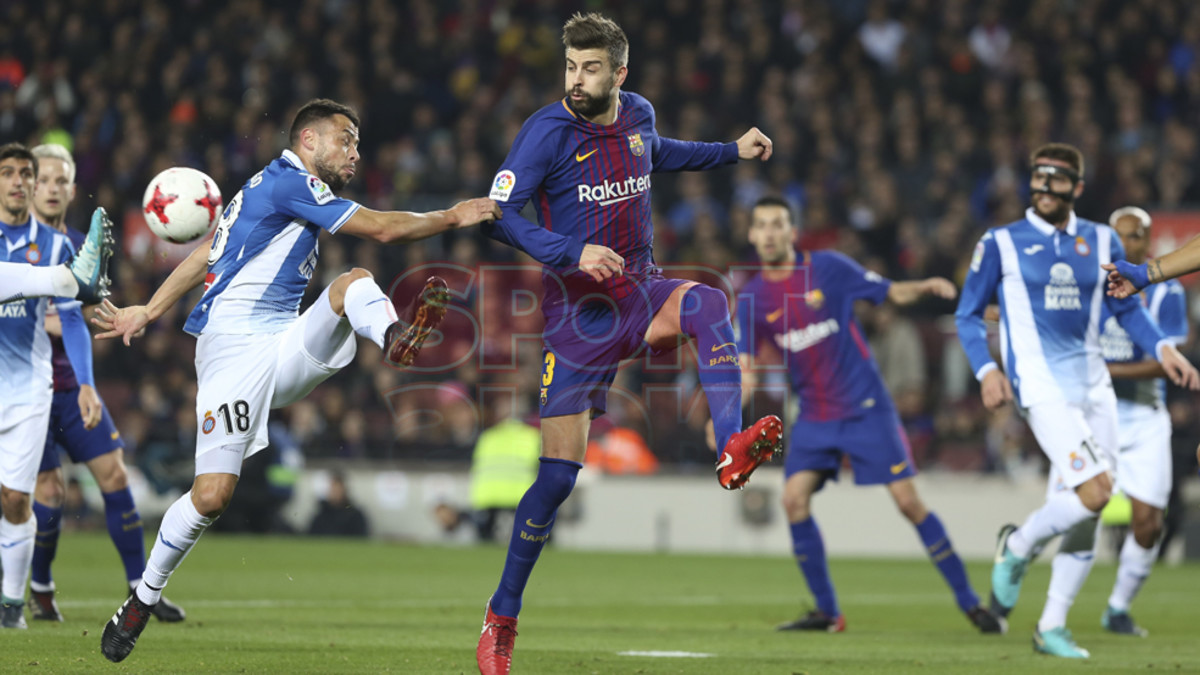 صور مباراة : اسبانيول - برشلونة 1-0 ( 17-01-2018 )  Barcelona-rcd-espanyol-1516924097672