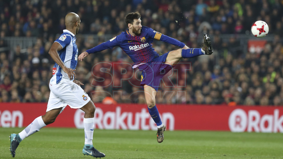 صور مباراة : اسبانيول - برشلونة 1-0 ( 17-01-2018 )  Barcelona-rcd-espanyol-1516924007203