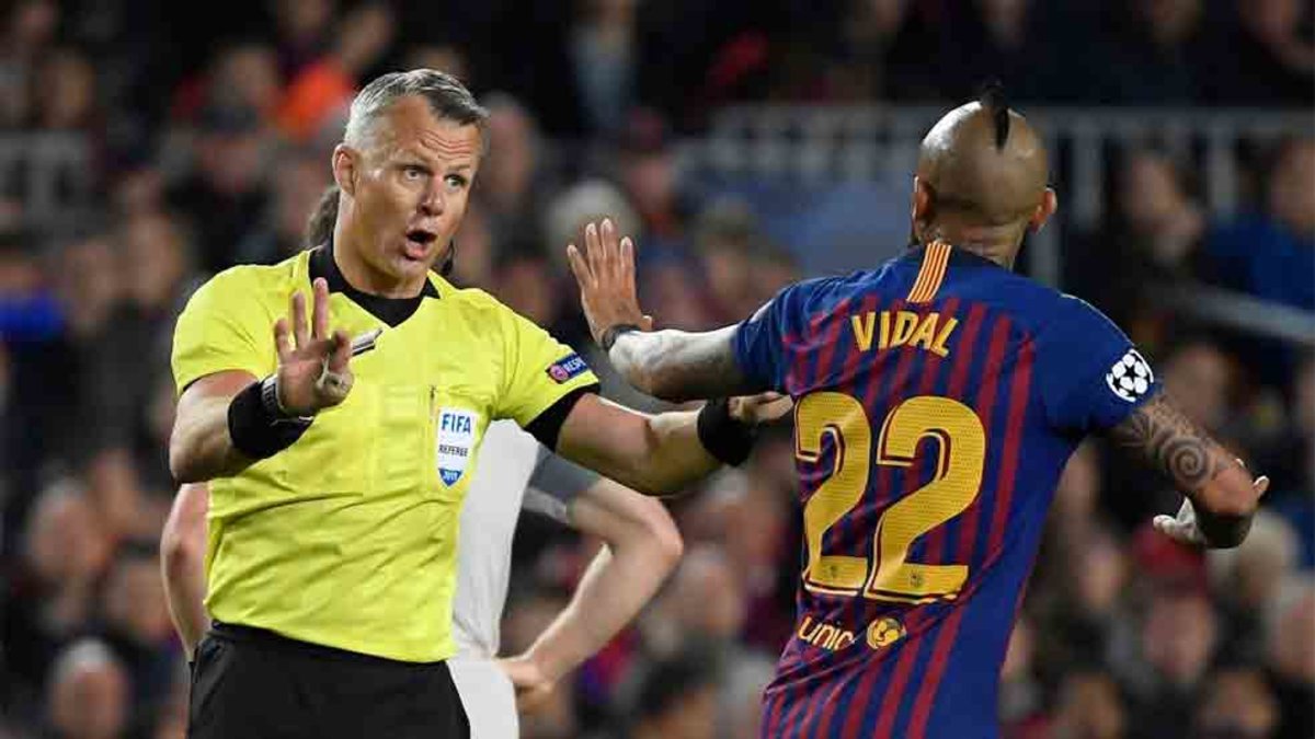 Kuipers will referee Barcelona's game at Inter Milan in ...