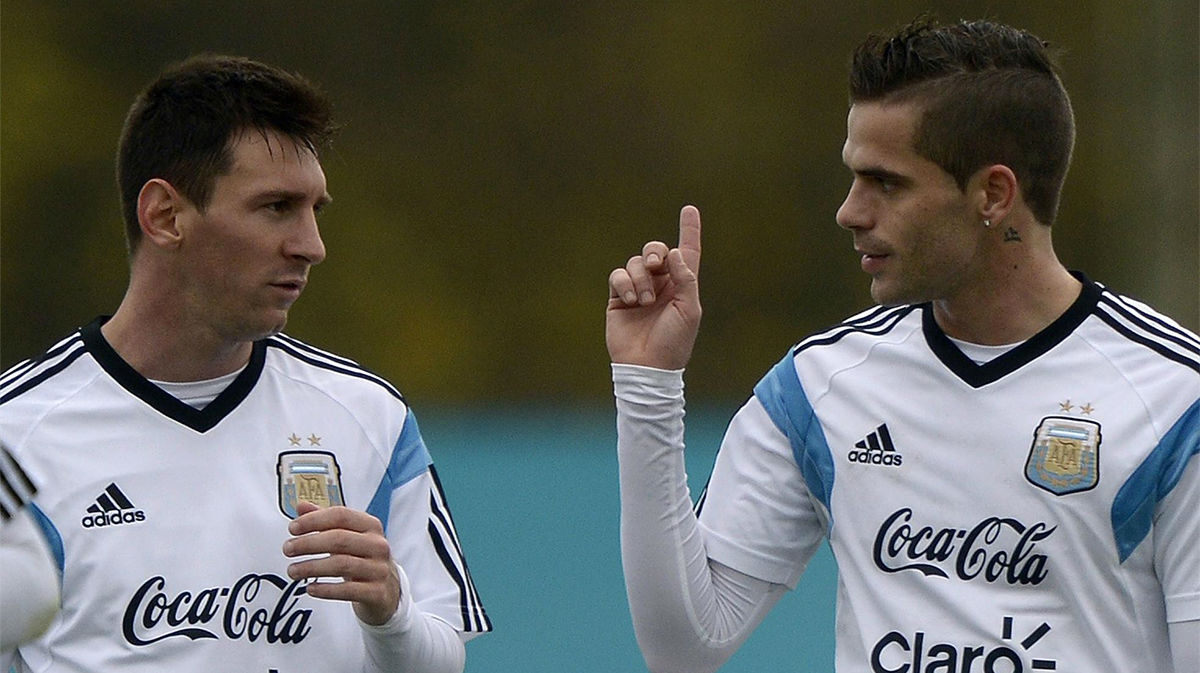 Gago: “Siempre dije que no había que darle en todo momento el balón a Messi”