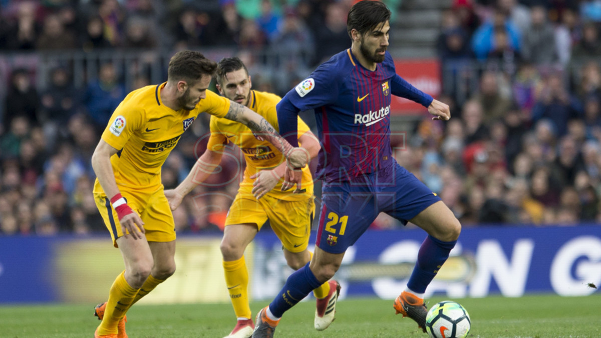 صور مباراة : برشلونة - أتلتيكو مدريد 1-0 ( 04-03-2018 )  Barcelona-atletico-madrid-1520193383604