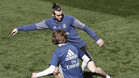 Gareth Bale y Luka Modric durante el entrenamiento del Real Madrid previo al partido contra el Athletic