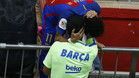 El bonito abrazo entre Neymar y Suárez