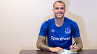 Sandro firm su nuevo contrato con el Everton