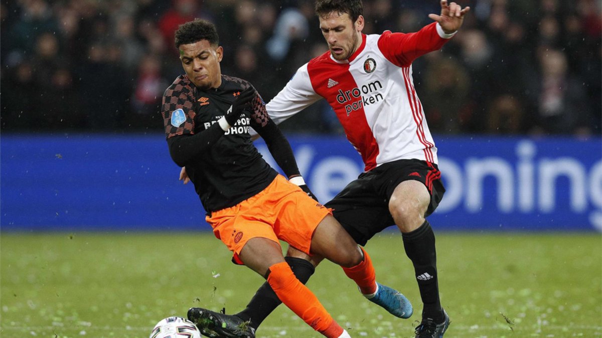 Barcelona worried about injury to PSV frontman Donyell Malen