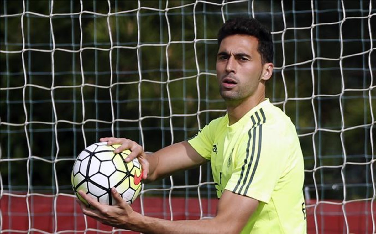 Former Madrid man Alvaro Arbeloa offers himself to Espanyol